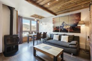 Modern Apartment Next to Ski lift Prarion