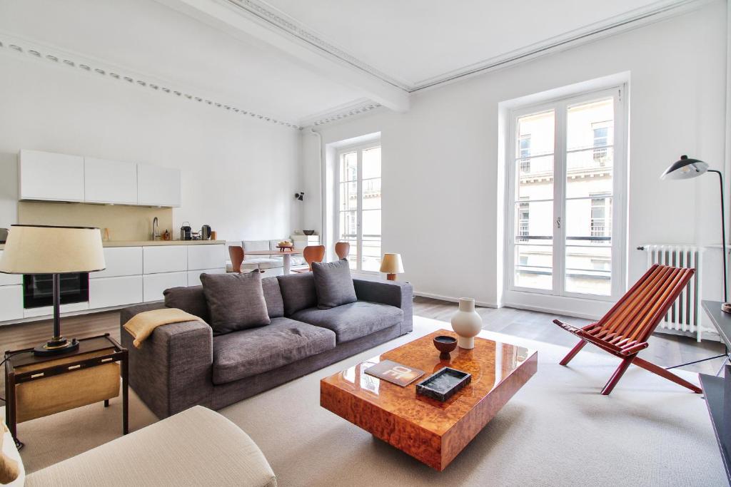 Modern Apt 3BDR/3BATH - Louvre Museum/Tuileries 3 Rue des Pyramides, 75001 Paris