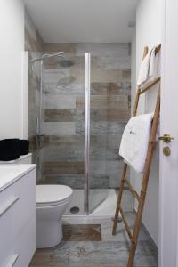 Modern Bright Studio by Host Wise