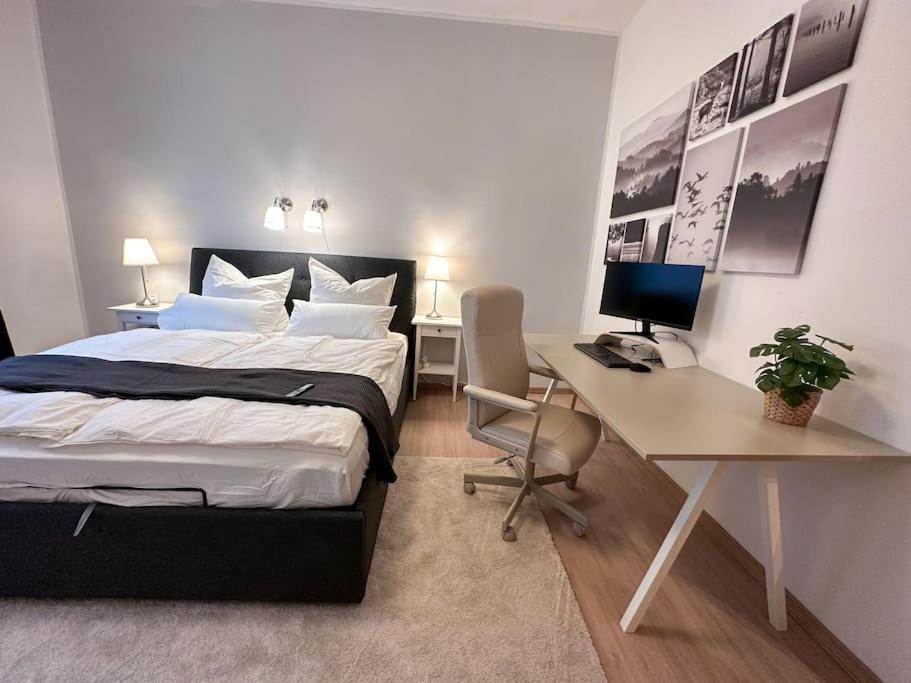 Appartement Modern City apt. -with 2 TV, Netflix and work desk 5 Vorrathstraße 45139 Essen