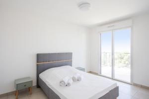 Modern flat with swimming-pool parking and view on the sea - Welkeys