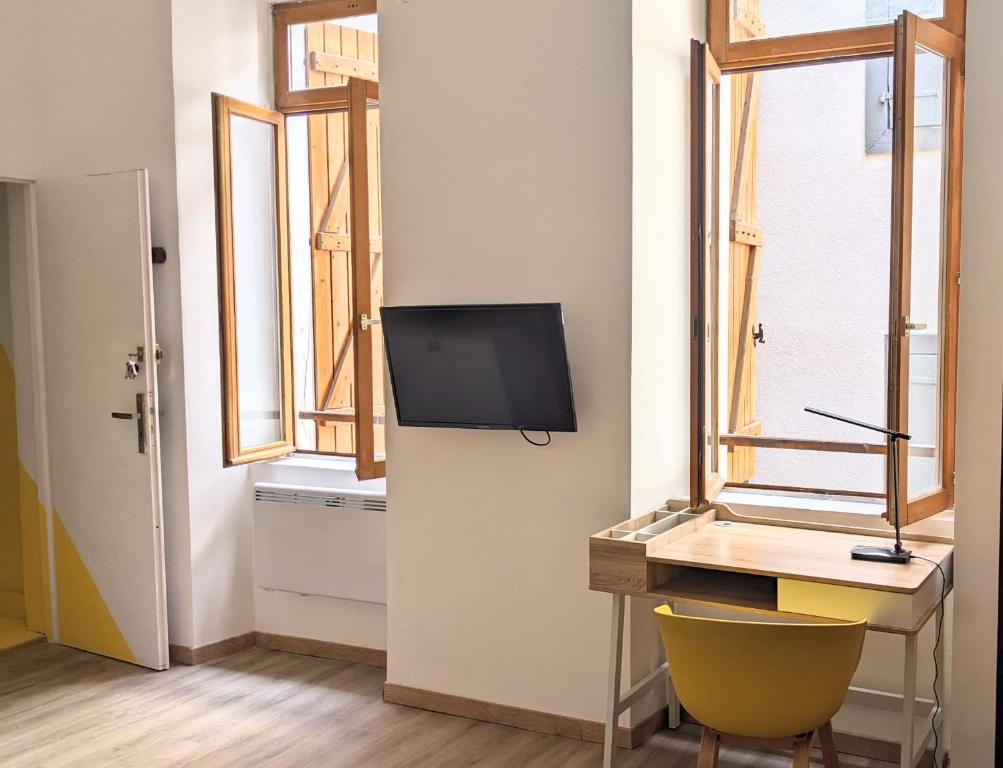 Modern loft down town 35 Rue du Rival, 09000 Foix