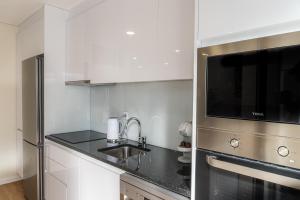 MODERN PILAR APARTMENT by HOMING
