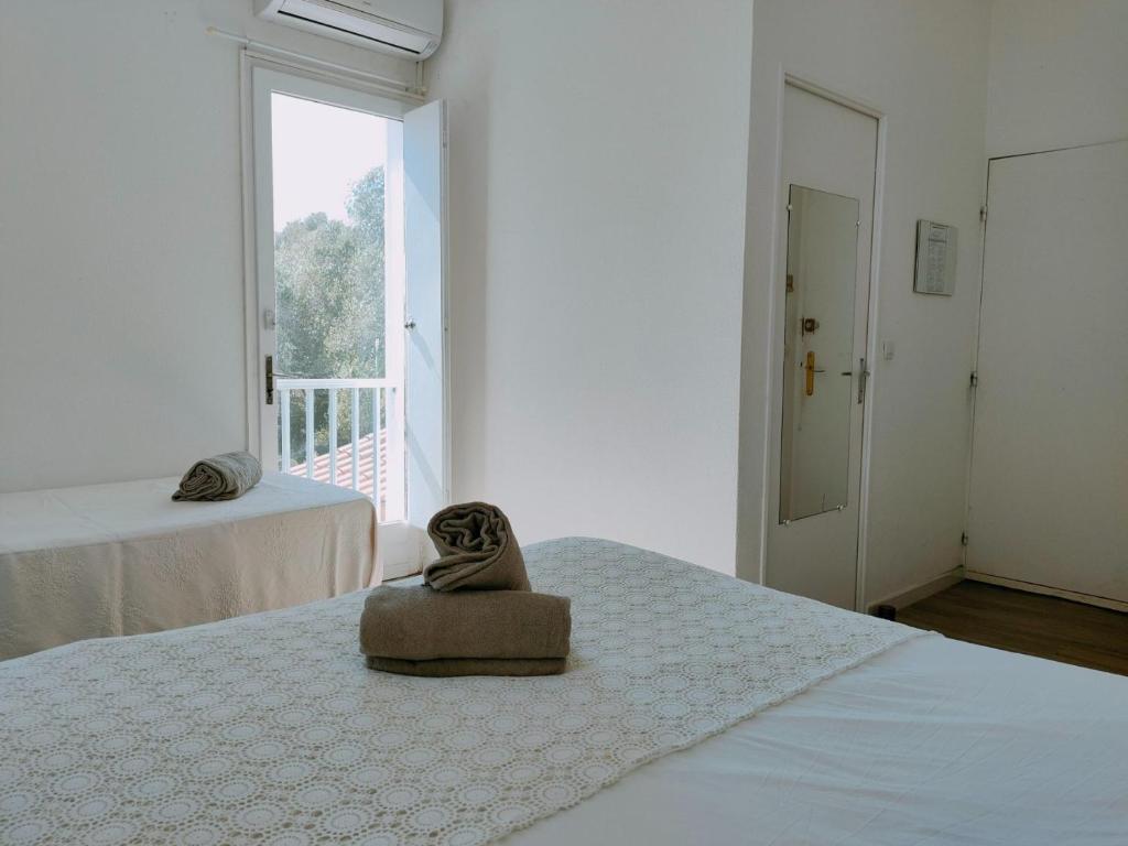 Modern & Spacious sea view flat for Lovely Vacation