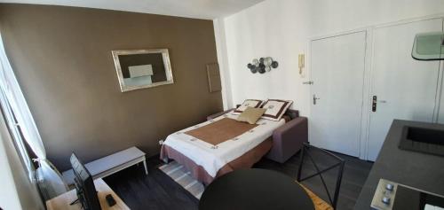 Modern studio CENTRE-VILLE D'AVIGNON