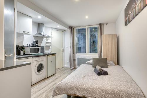 Modern studio for 2 persons near la Bastille