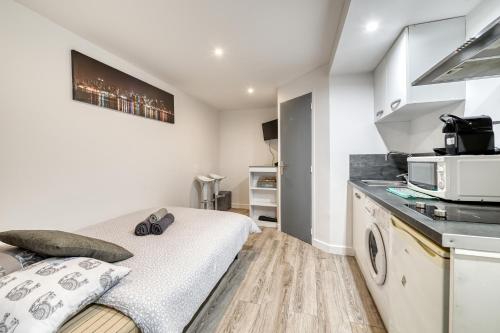 Modern studio for 2 persons near la Bastille