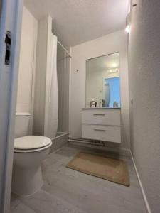 Modern studio in the heart of the station 1650