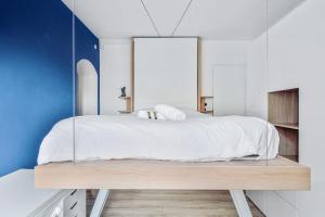 Modern studio on courtyard in the heart of the 13th district - Welkeys