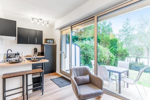 Modern studio with garden nearby Cabourg beach - Welkeys