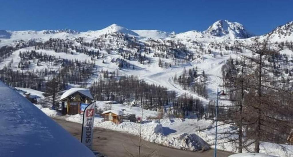 Modern Studio With Mont Blanc View And Pool 74400 Chamonix-Mont-Blanc