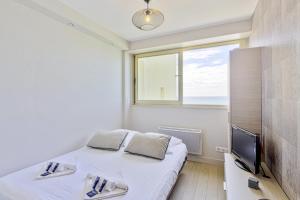 Modern studio with sea view on the Basque coast in Biarritz - Welkeys