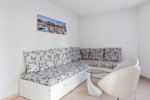 Modern studio with terrace in Nice center 3 min to the beach - Welkeys
