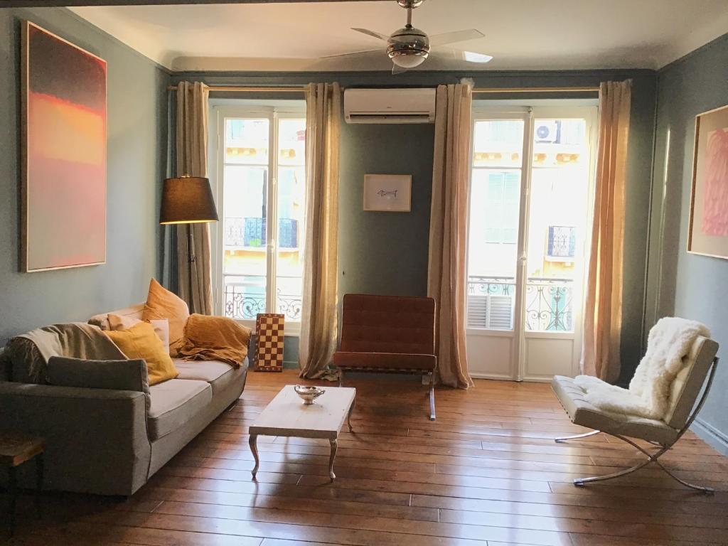 Appartement Modern, traditional , bright and stylish appartement 3 Rue Gioffredo 06000 Nice