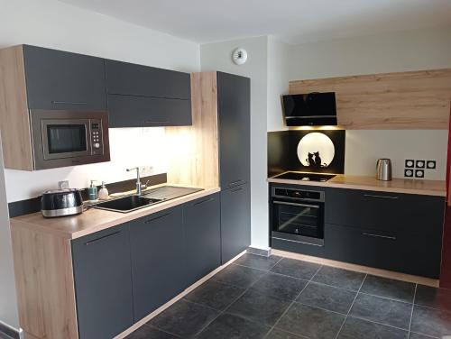 Appartement Appartement moderne cuisine ouverte avec une chambre et balcon 86 Chemin des Fins Nord Annecy