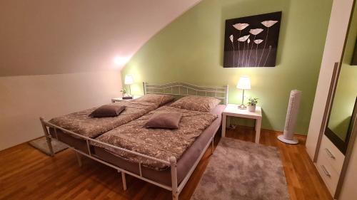 Moderne Ferien- & Business-Penthouse-Wohnung -Grace Jones- nahe Frankfurt