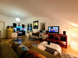 Moderne Ferien- & Business-Penthouse-Wohnung -Grace Jones- nahe Frankfurt