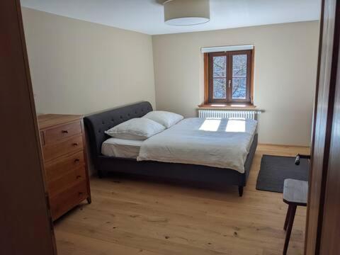Moderne Ferienwohnung in denkmalgeschütztem Bauernhof