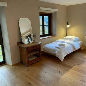 Moderne Ferienwohnung in denkmalgeschütztem Bauernhof