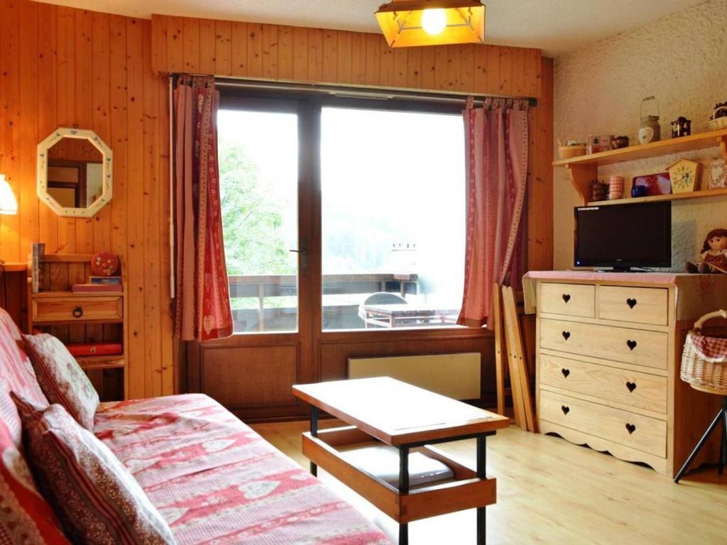 Moderne-Ferienwohnung-in-ruhiger-zentraler-Lage-am-Park 04319 Leipzig