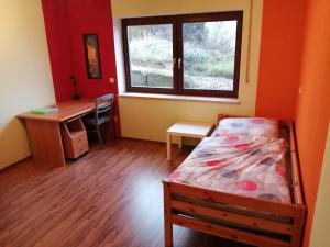 Moderne ganze Ferienwohnung 1km zum FunPark und nur 15 Minuten nach Nürnberg