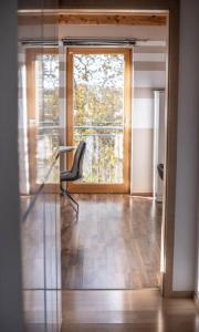 Moderne, gemütliche DG-Wohnung in ruhiger Lage