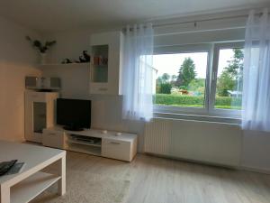 Moderne helle 2,5 Zimmer Wohnung mit großem Bad und Küche in Trossingen