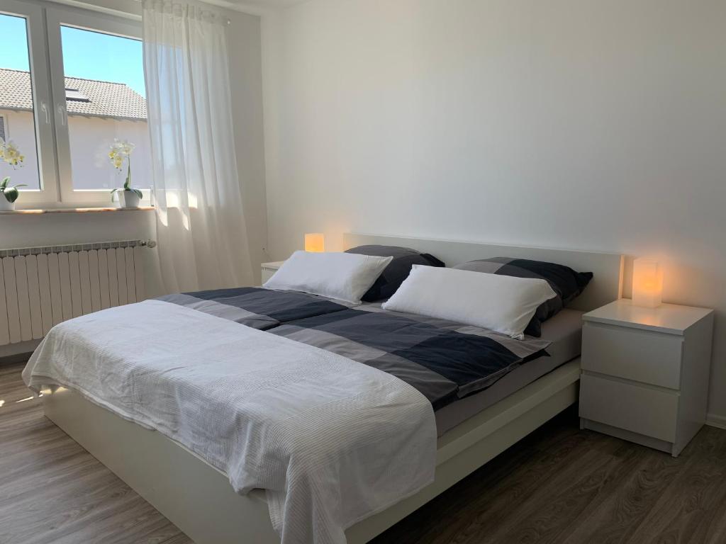 Moderne helle Ferienwohnung 58 Goethestraße, 53424 Remagen