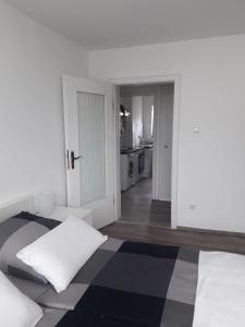 Moderne helle Ferienwohnung