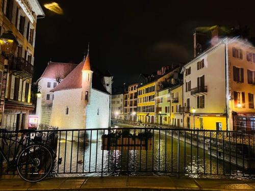 Appartement moderne vieille ville Annecy france