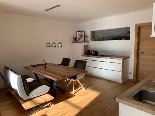 Moderne Wohnung mit alpinem Flair in Traumlage