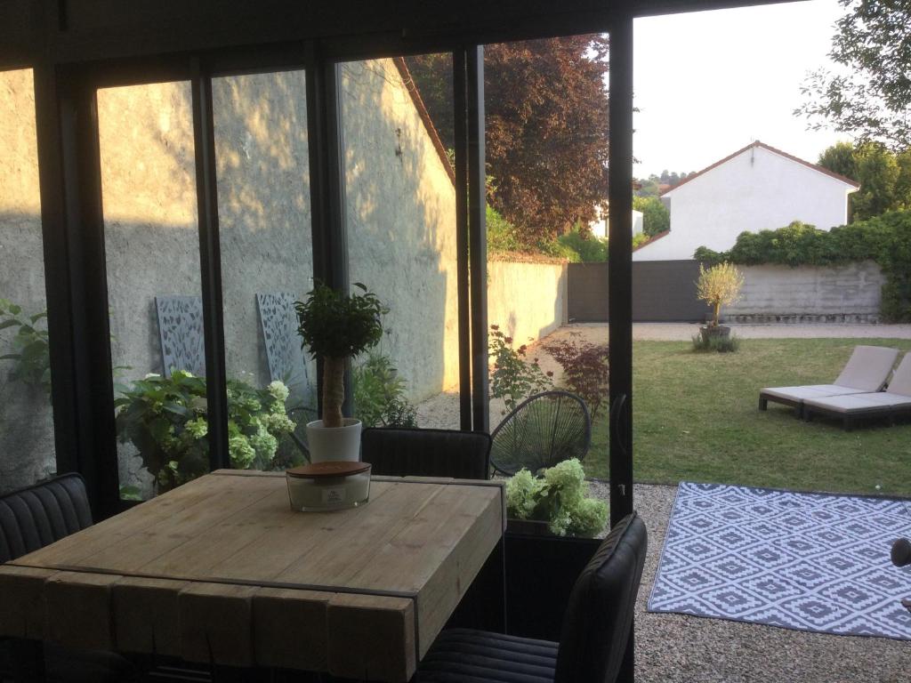 Moderne Wohnung mit Balkon inmitten der Lausitz