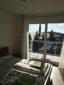 Moderne Wohnung mit Bergsicht