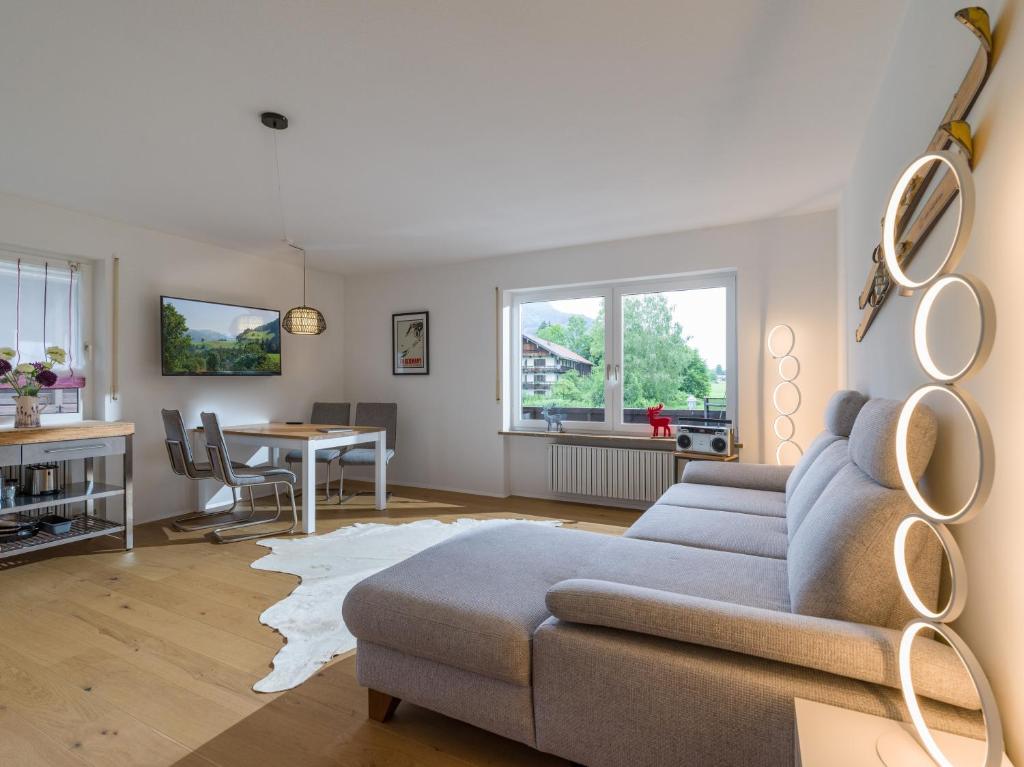 Appartement Moderner Ferienwohnung mit 2 Schlafzimmer und großen Balkon Bad-Trissl-Str. 7 83080 Oberaudorf