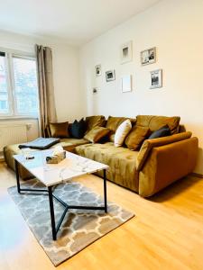 Modernes 3 Zimmer Apartment für 6 Gäste mit WLAN, Balkon, Smart-TV in City-Nähe!