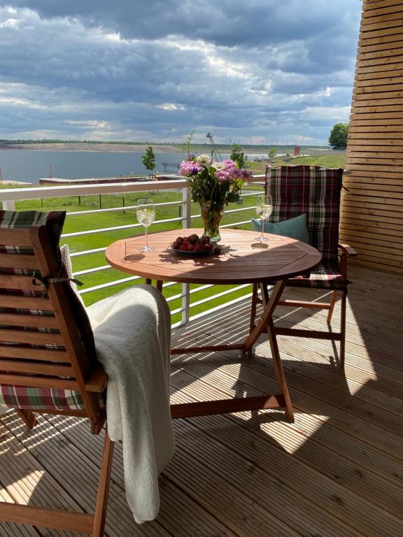Appartement Modernes Apartment am Hafen mit Seeblick 8 Hafenstraße 01983 Großräschen