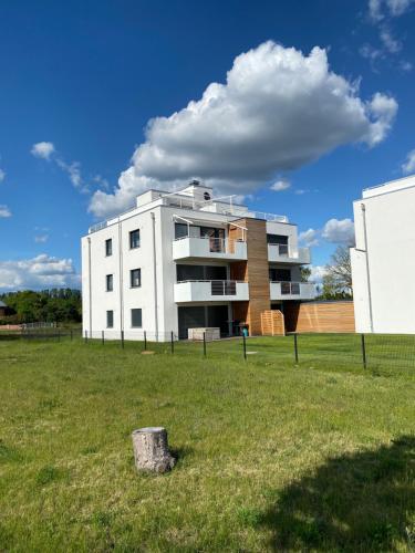 Modernes Apartment am Hafen mit Seeblick
