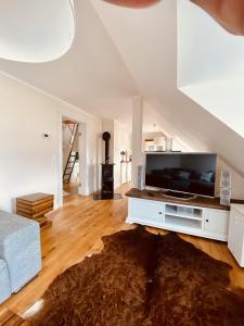 Modernes Apartment mit Parkplatz - Klimaanlage -Netflix