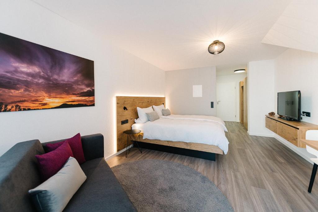 Modernes Appartment BlackForest Art 35 qm Nähe Freiburg Talstraße Ferienparadies Ochsen 29, 79263 Simonswald