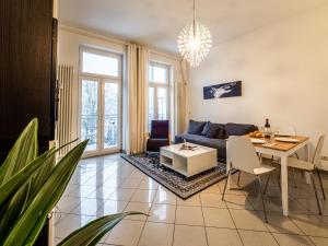 Modernes und geräumiges Apartment im Schauspielviertel