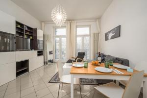Modernes und geräumiges Apartment im Schauspielviertel