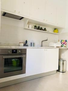 Moderno apartamento, central e confortável