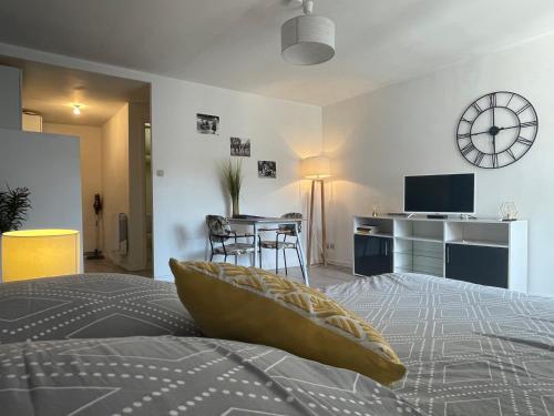 Moissac Centre Studio 30m2 Calme Cour Intérieure vélo Netflix
