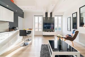Monaco border, fully renovated apartment