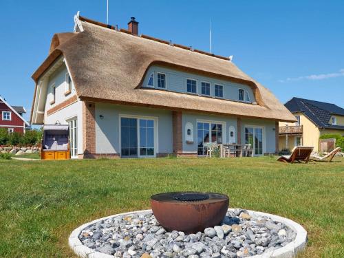 Mönchguter Reethus F 663 mit Wasserblick, Kamin, Sauna
