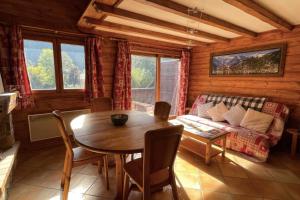 Appartement Mont Blanc view apt in the heart of Chamonix 230 rue des Allobroges 74400 Chamonix-Mont-Blanc Rhône-Alpes