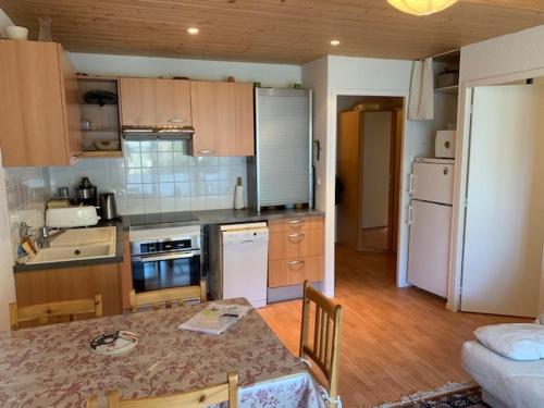 Appartement Appartement Mont-Dore, 3 pièces, 5 personnes - FR-1-415-98 31 avenue GEORGES CLEMENCEAU RES. VAL DORE Le Mont-Dore