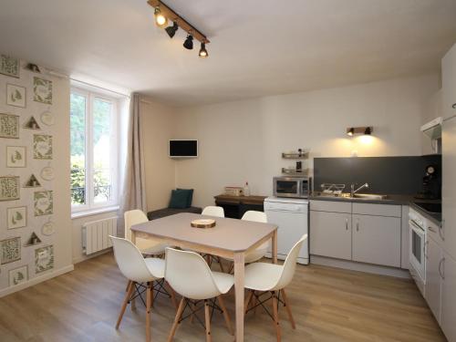 Appartement Mont-Dore, 3 pièces, 5 personnes - FR-1-608-40 Le Mont-Dore france