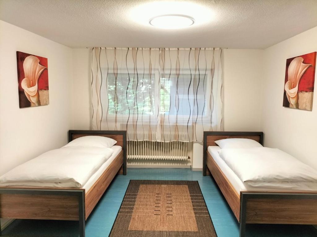 Appartement Monteurenwohnung im Untergeschoss mit Tageslicht 10 Münsinger Straße 72574 Bad Urach