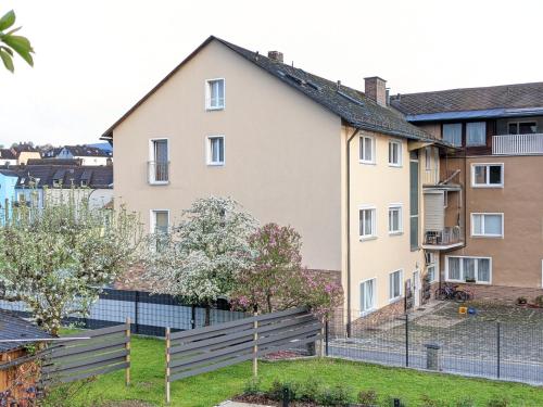Monteurunterkunft Windischeschenbach by HausGruenerBaum